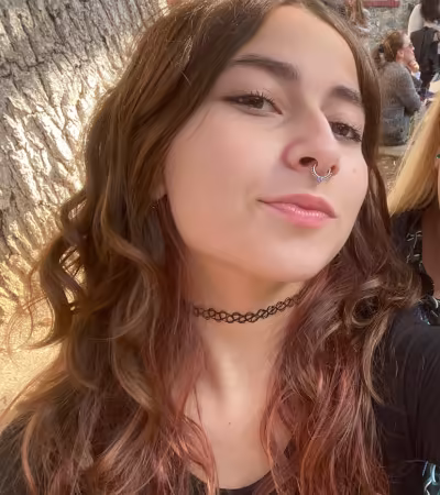 Βελώνη Αποστολία